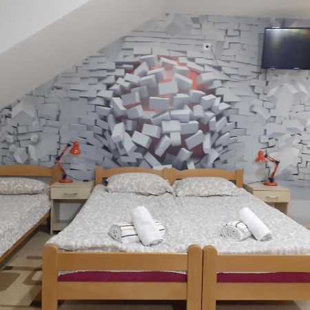 Appartamento Nadja Novi Sad Esterno foto