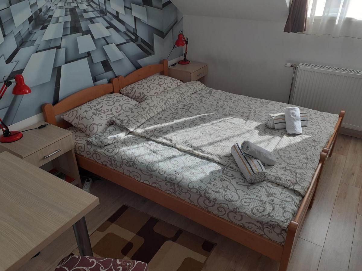 Appartamento Nadja Novi Sad Esterno foto