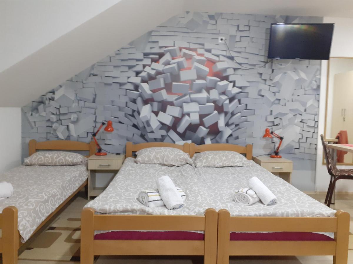 Appartamento Nadja Novi Sad Esterno foto